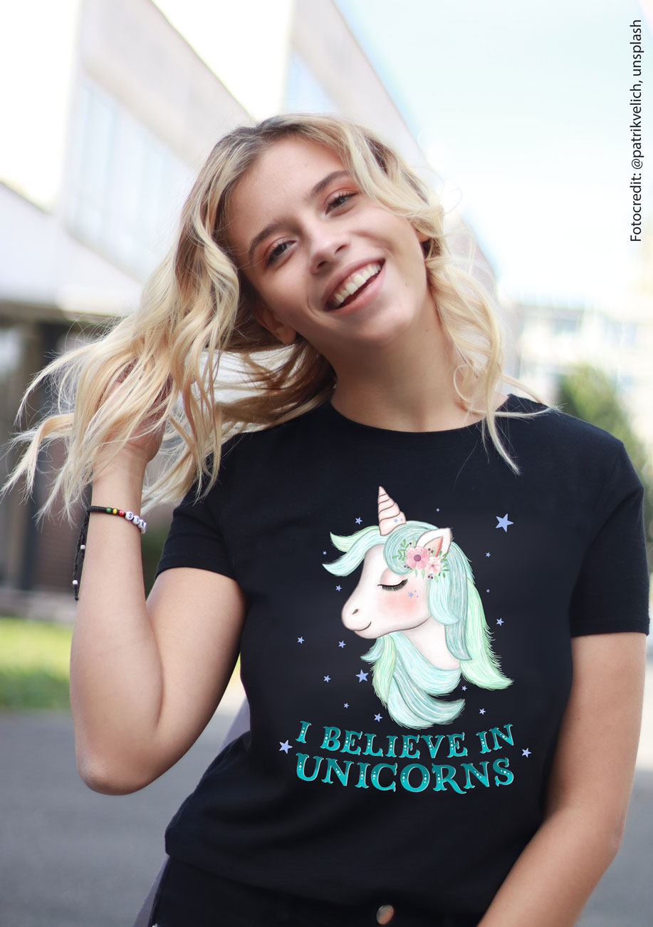 CalliLetters-Lettering-Illustration-Einhorn-T-Shirtdesign